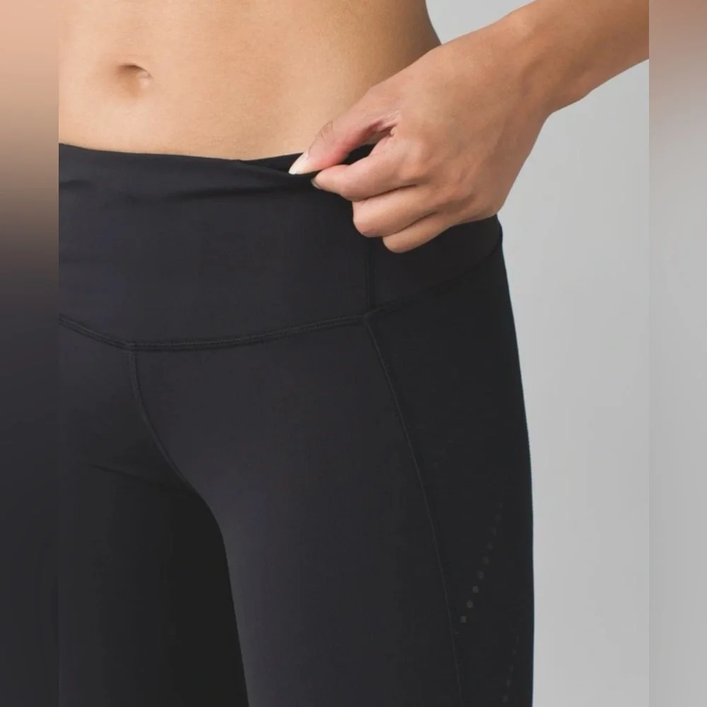 Lululemon Athletica Stop At Nothing Crop Leggings in Black Size 4 Tag Removed